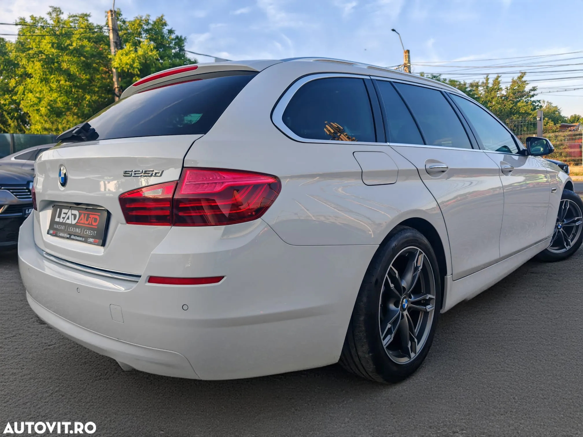 BMW Seria 5 525d xDrive Touring Aut. Luxury Line - 4