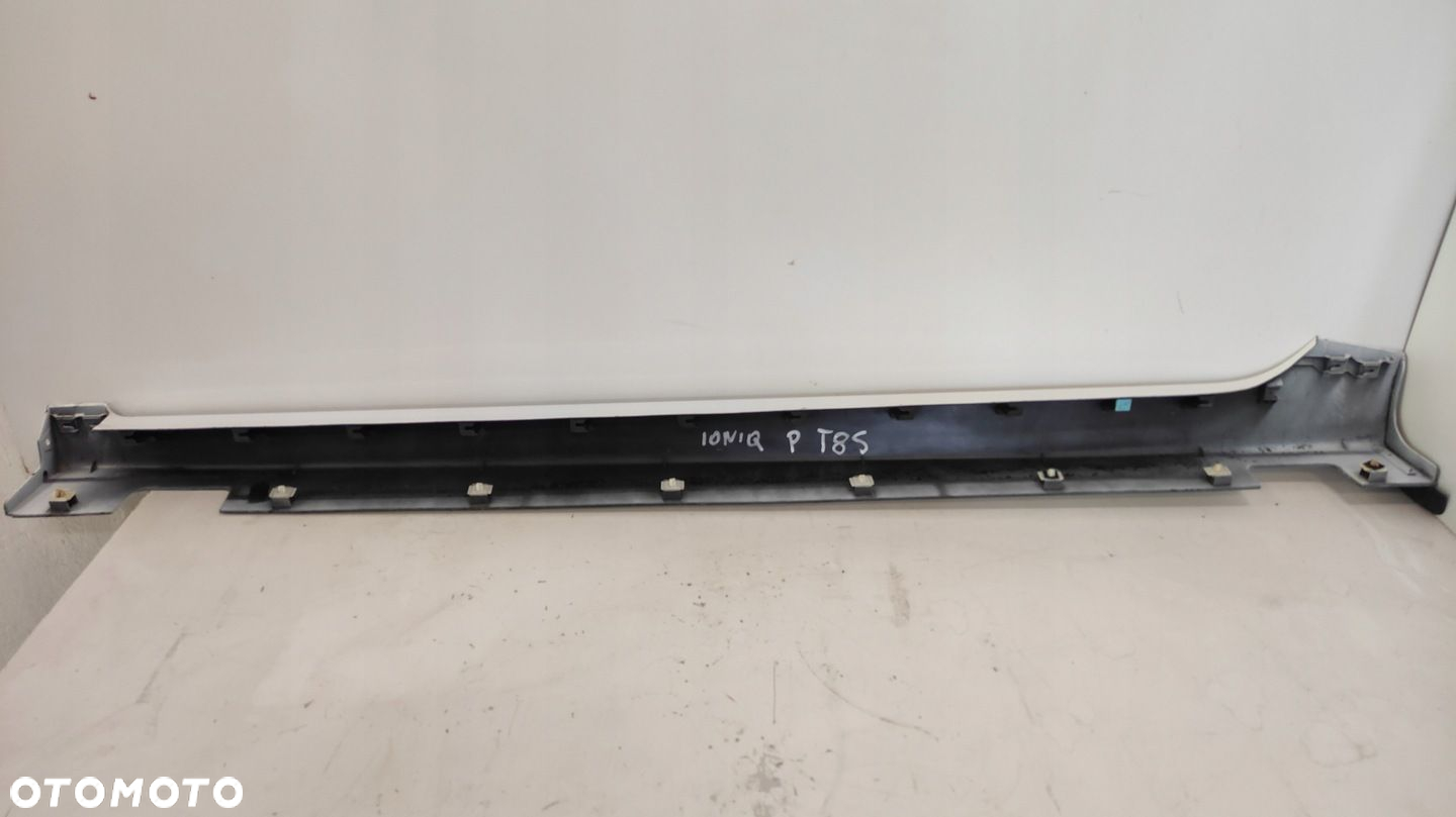 HYUNDAI IONIQ LISTWA PROGOWA PRAWA T8S 17-22 - 4
