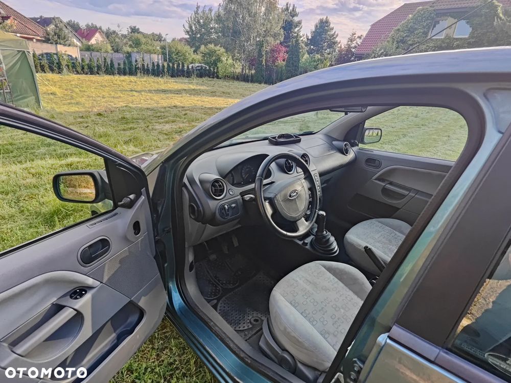 Ford Fiesta 1.4 Trend - 16