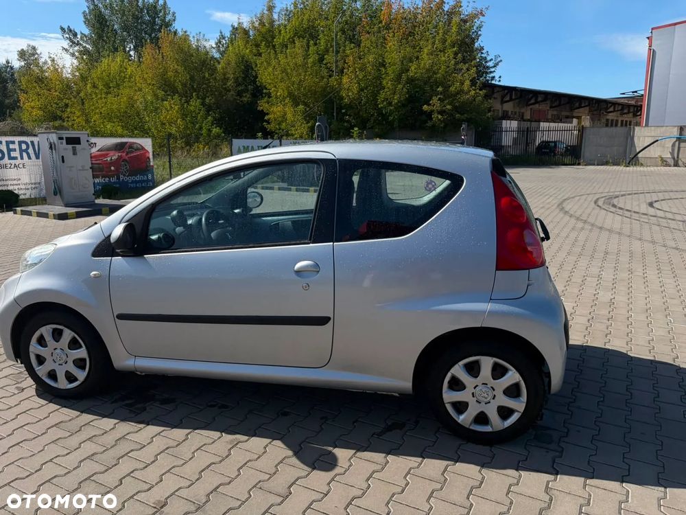 Peugeot 107 - 10
