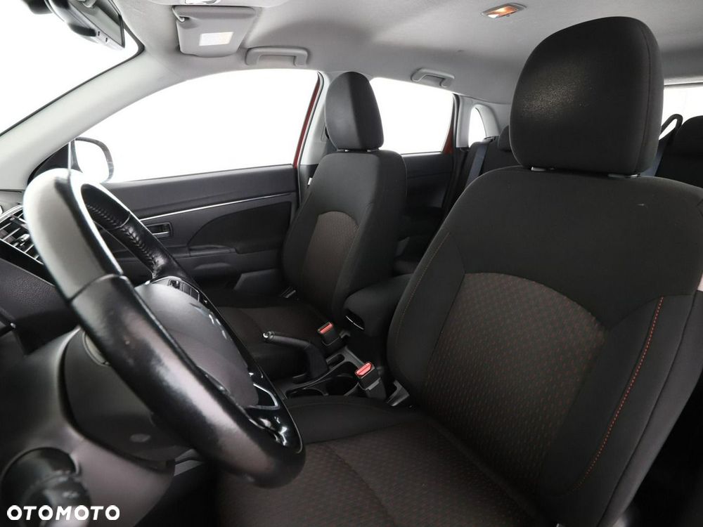 Mitsubishi ASX - 14