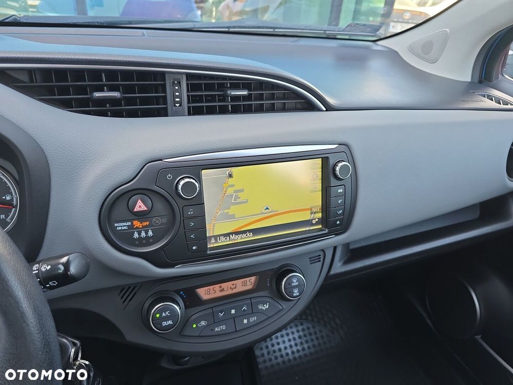 Toyota Yaris - 18