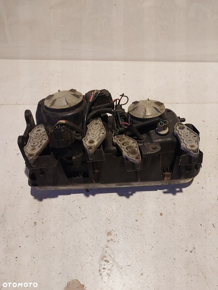 Mitsubishi L 300 L300 lewa lampa przednia reflektor lewy - 8