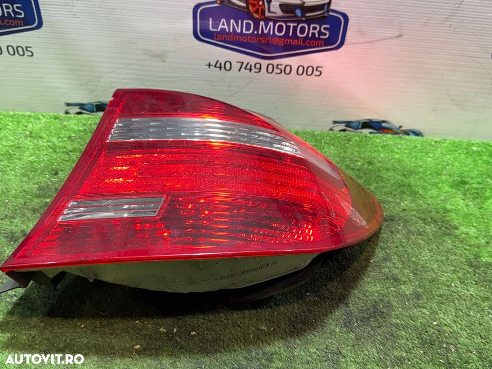 STOP TRIPLA ARIPA SPATE DREAPTA BMW 118D M SERIA 1 E87 LCI 2.0 DIESEL 2009 COD OEM 63217164956 / 7164956 - 3