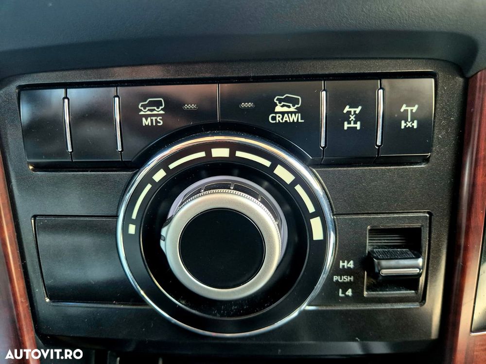 Toyota Land Cruiser 2.8l Turbo D-4D A/T AVS Luxury - 28