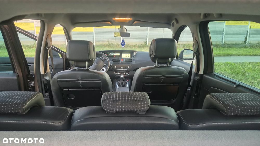 Renault Scenic - 17