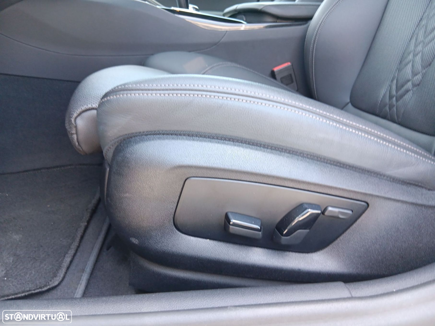 BMW 520 d Pack Desportivo M Auto - 15