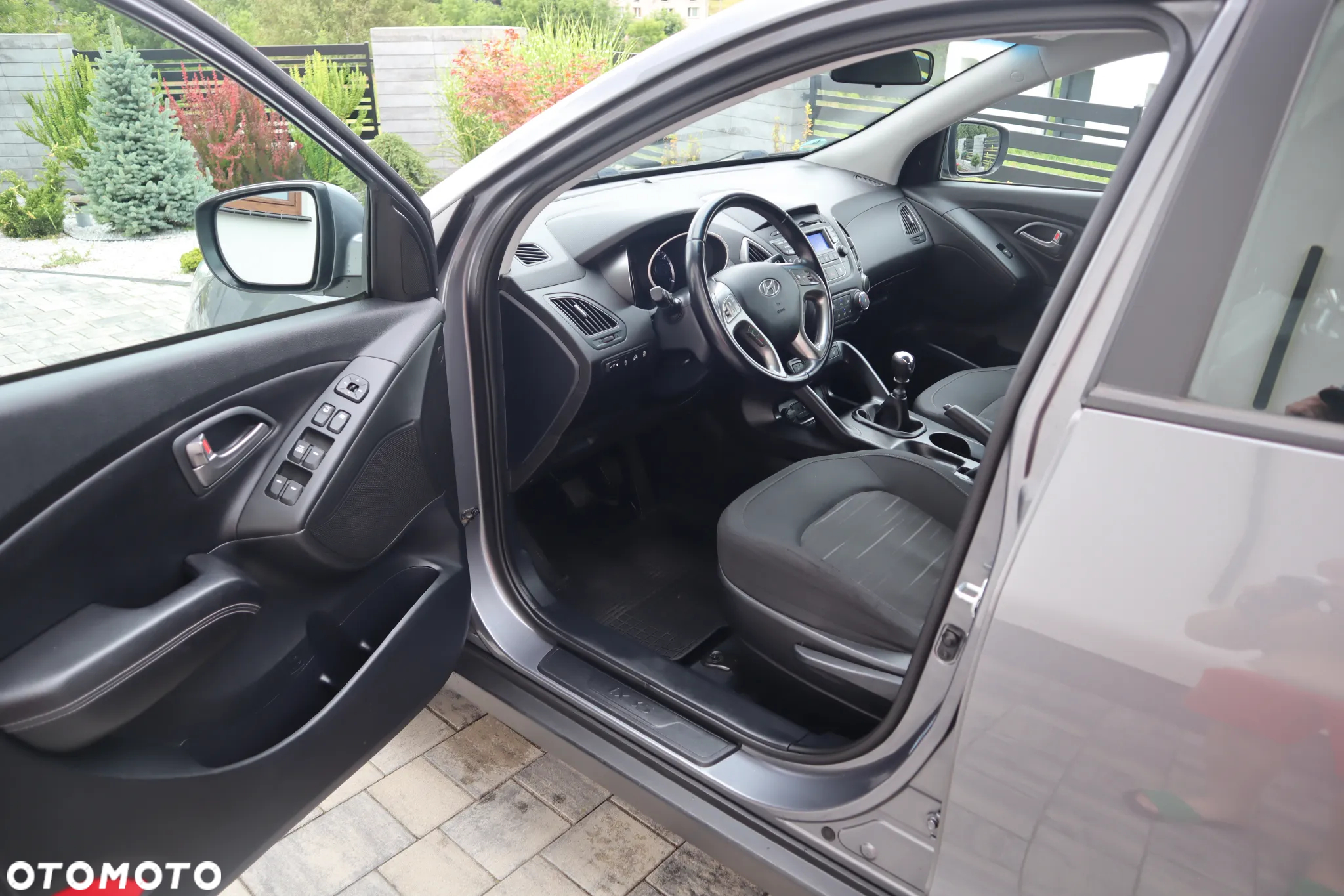 Hyundai ix35 1.6 2WD blue Trend - 9