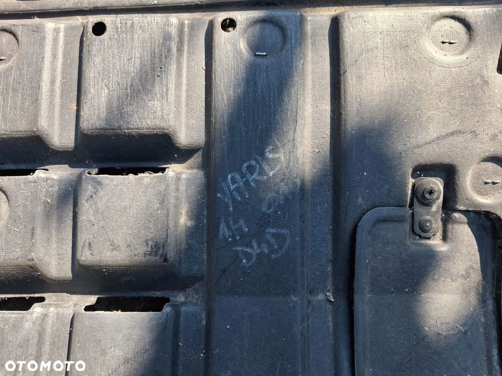 Osłona dolna silnika TOYOTA YARIS I  1.4 D4D  51410-52010  OE - 4
