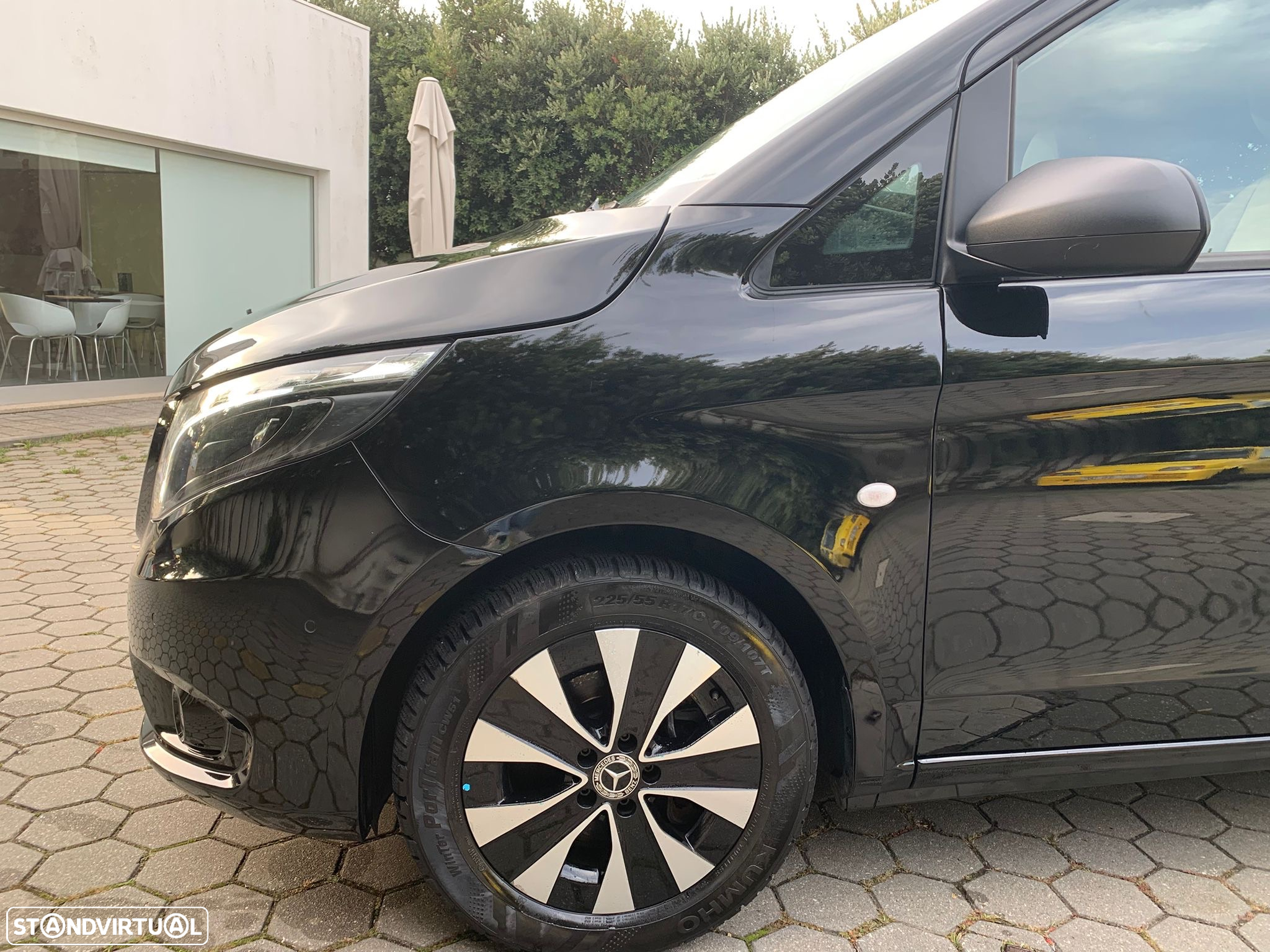Mercedes-Benz Vito Tourer 124 CDI 4MATIC Longa Aut. PRO - 17