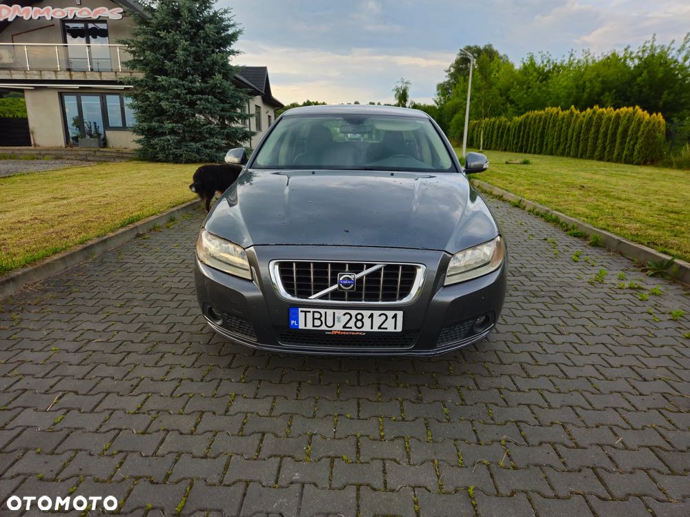 Volvo V70 2.4D Momentum - 26