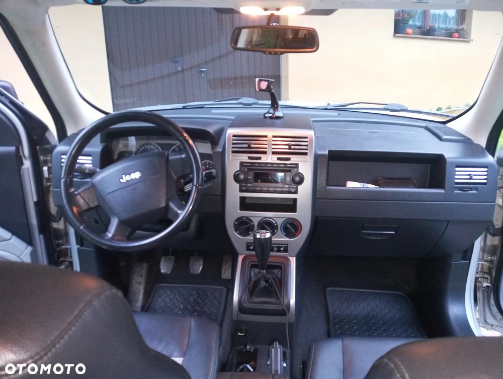 Jeep Patriot 2.4 Limited - 8