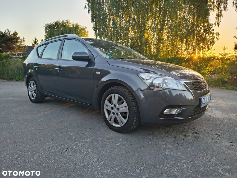 Kia Ceed - 6