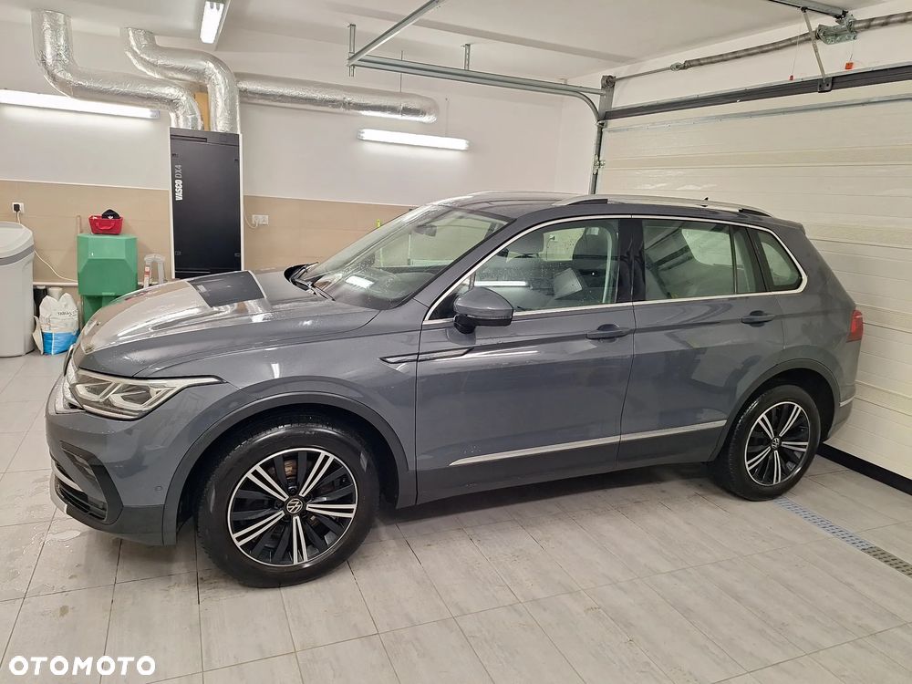 Volkswagen Tiguan 2.0 TDI SCR 4MotION DSG Elegance - 6