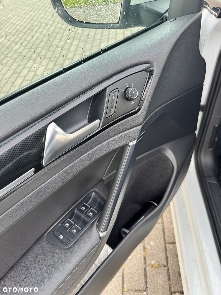 Volkswagen Golf VII 2.0 TDI BMT Highline DSG - 16