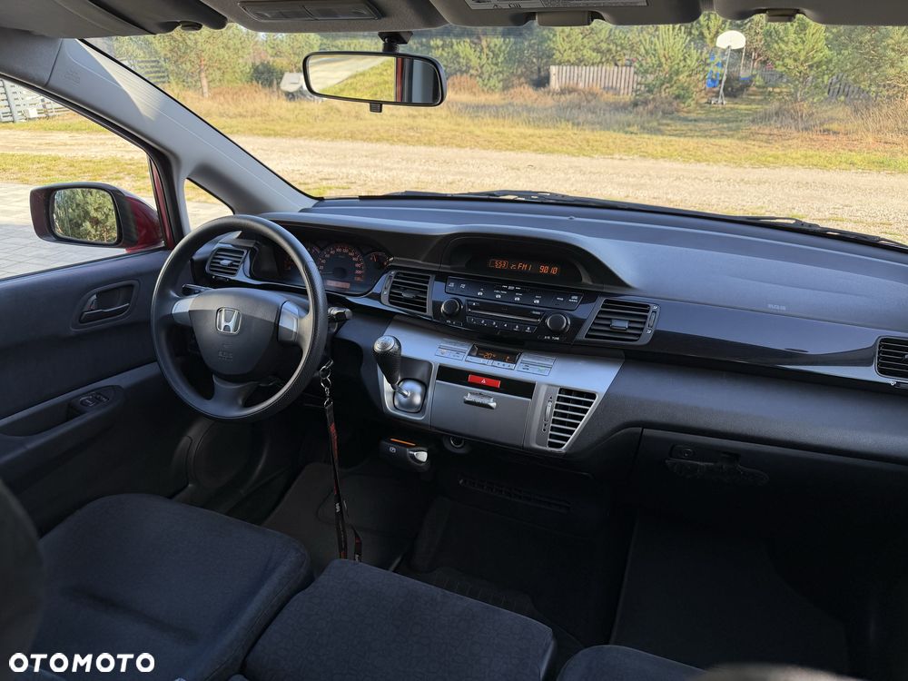 Honda FR-V - 6