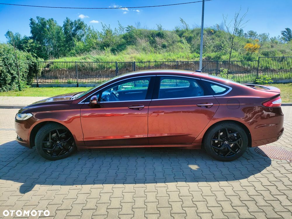 Ford Fusion - 4