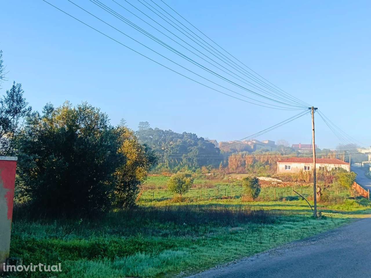 Terreno situado no centro da vila de Acanhões - Grande imagem: 2/6
