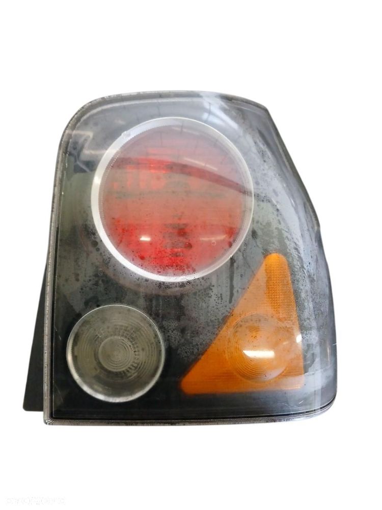 LAMPA TYLNA PRAWA SEAT AROSA FL 20032026 - 1