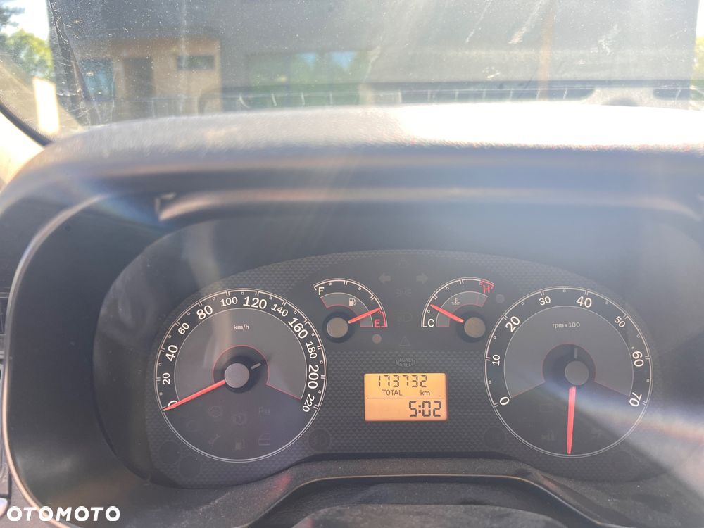 Fiat Linea 1.4 Dynamic - 9