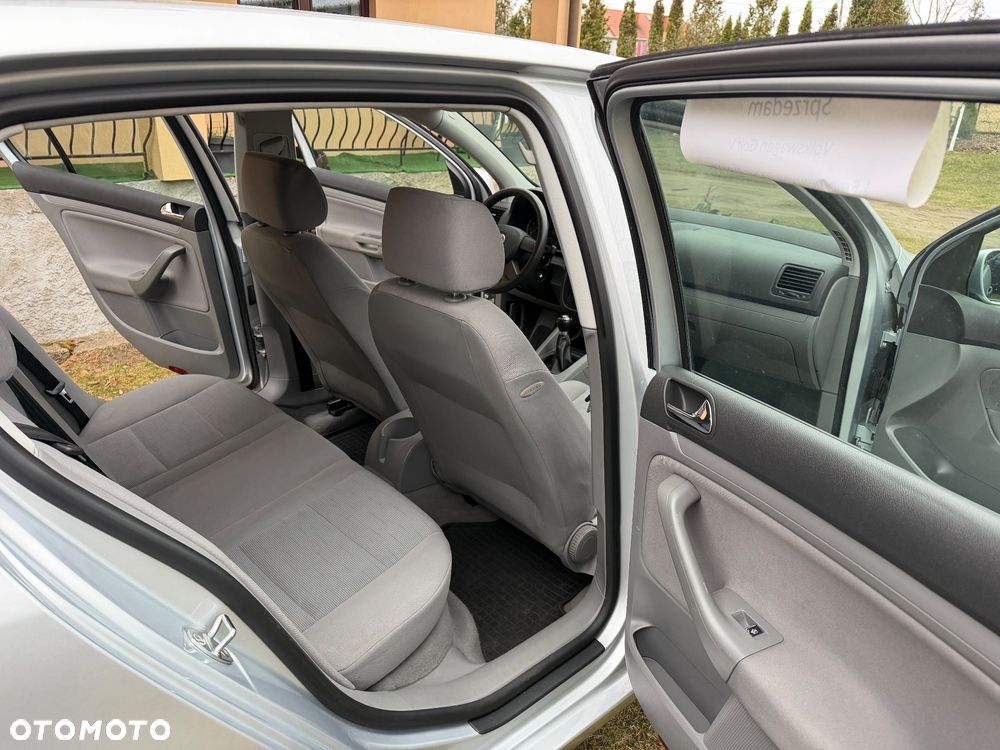 Volkswagen Golf - 12