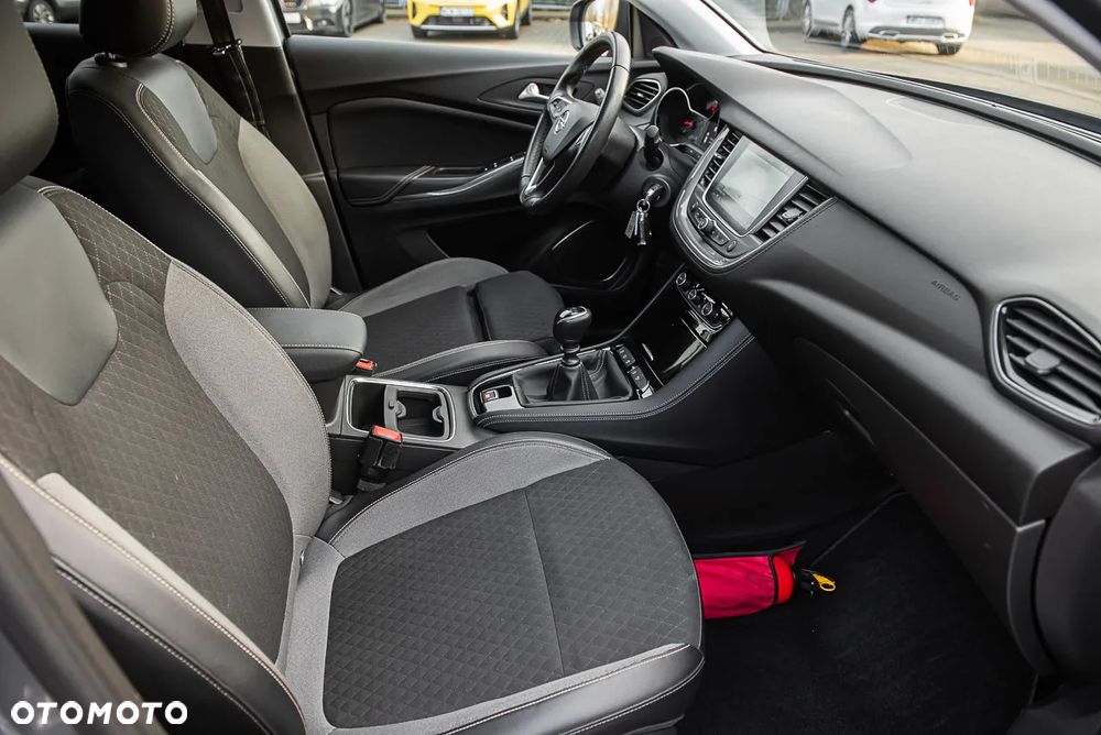 Opel Grandland X 1.2 Start/Stop INNOVATION - 33