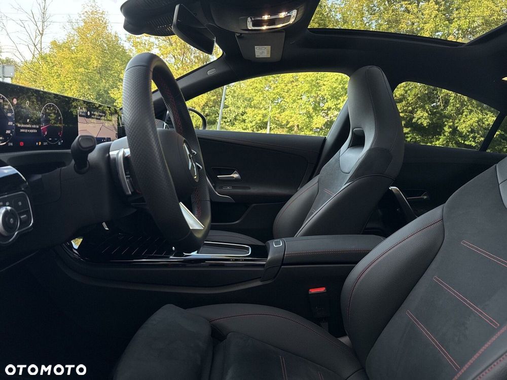 Mercedes-Benz CLA - 18