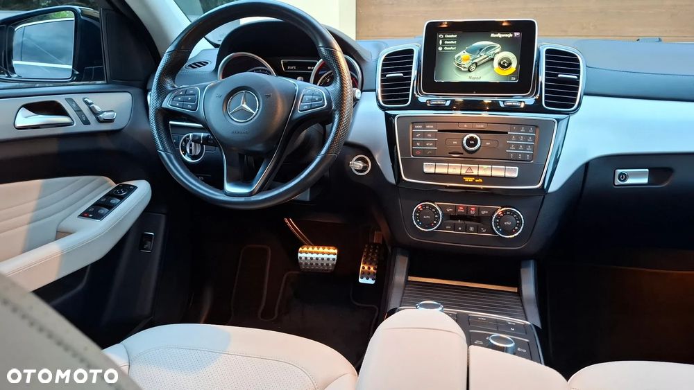 Mercedes-Benz GLE 350 d 4-Matic - 36