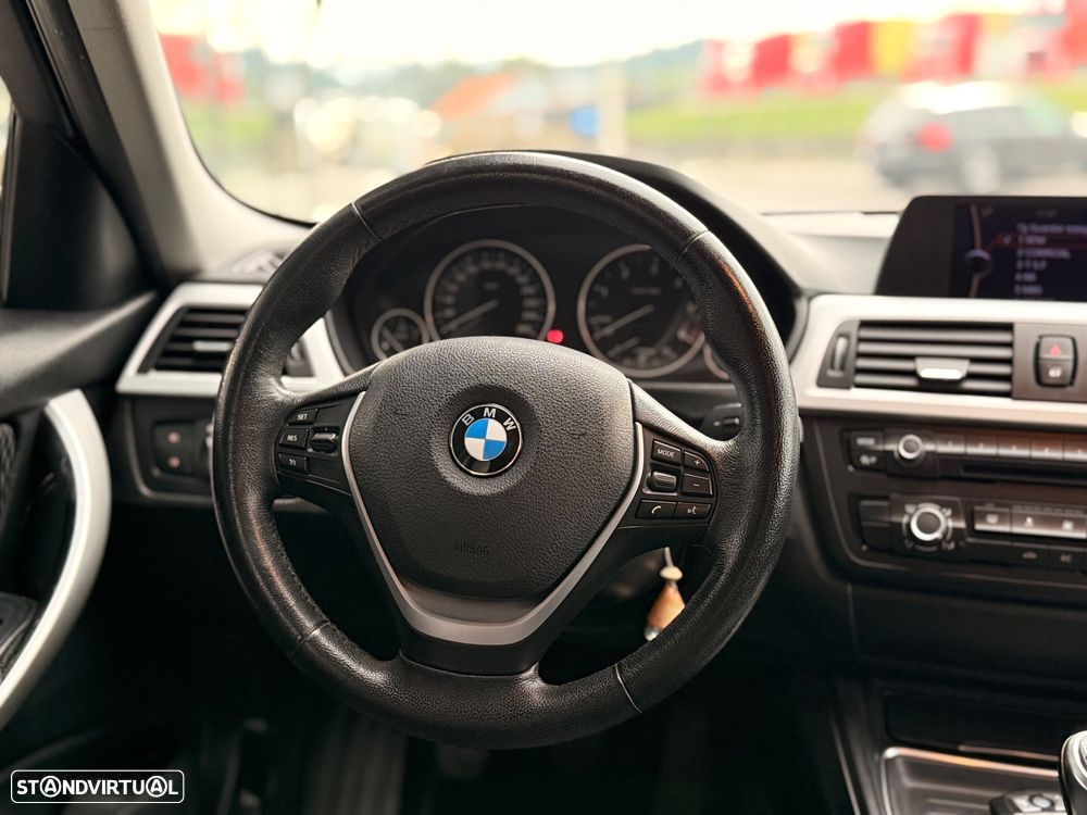 BMW 320 d Line Modern - 19