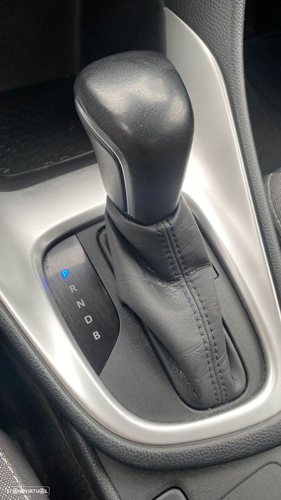 Toyota Yaris 1.5 HDF Comfort - 48