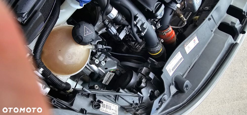 Peugeot 2008 PureTech 110 Stop&Start Allure - 22
