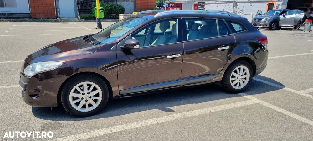 Renault Megane Estate 1.4 TCe Privilege EVO - 4