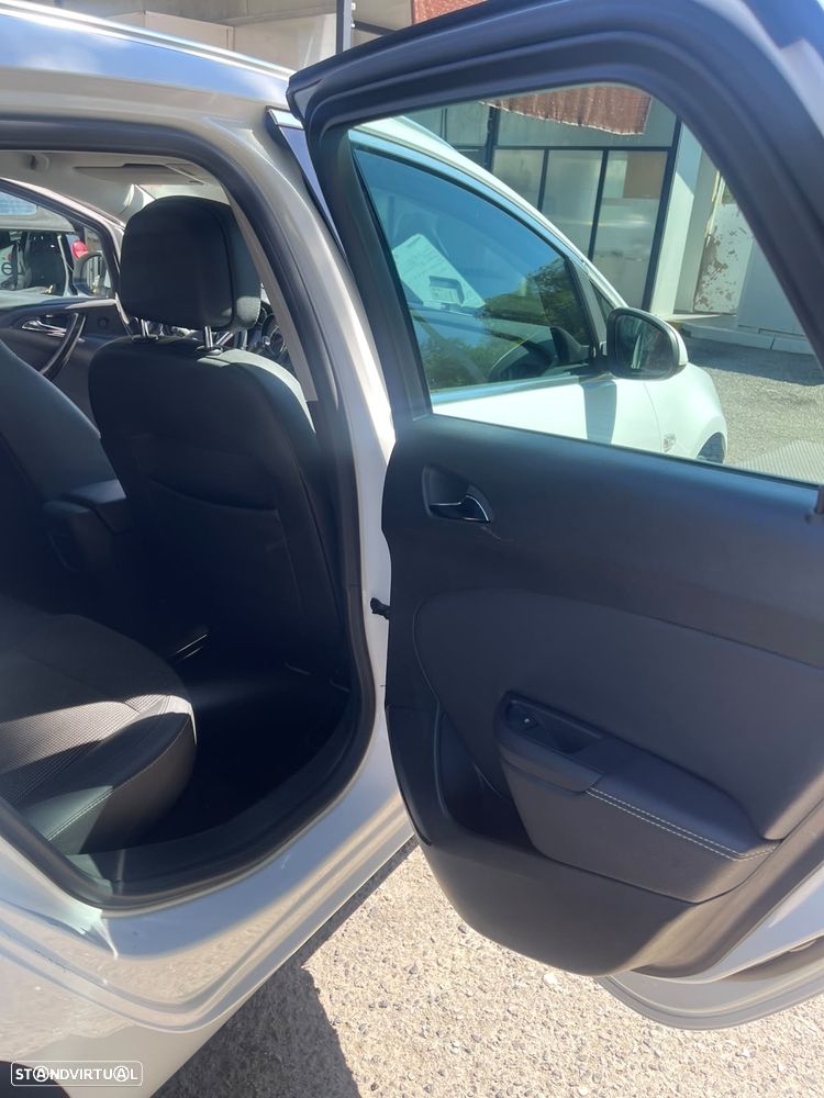 Opel Astra Sports Tourer - 5