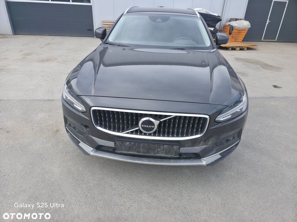 Volvo V90 Cross Country B4 D AWD Pro - 4