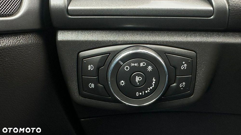 Ford Mondeo - 26