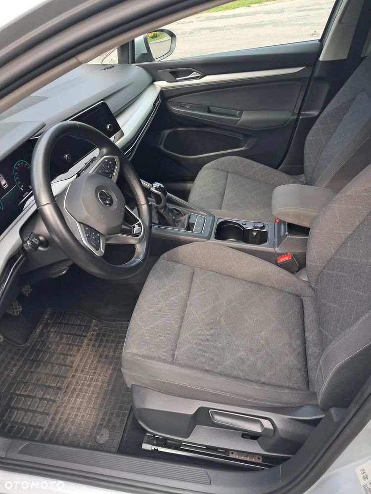 Volkswagen Golf - 16