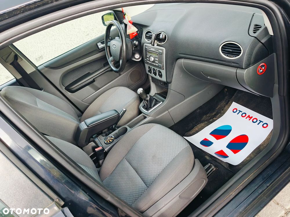 Ford Focus TDCi Ghia - 16