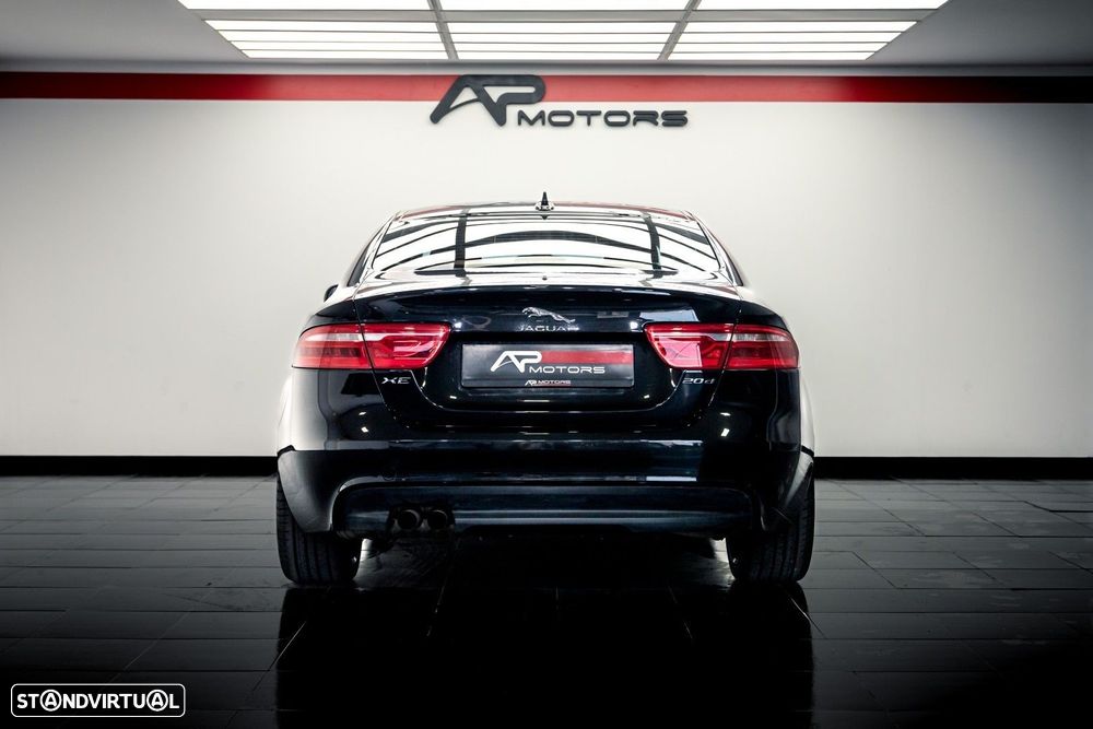 Jaguar XE 2.0 D Prestige Aut. - 12