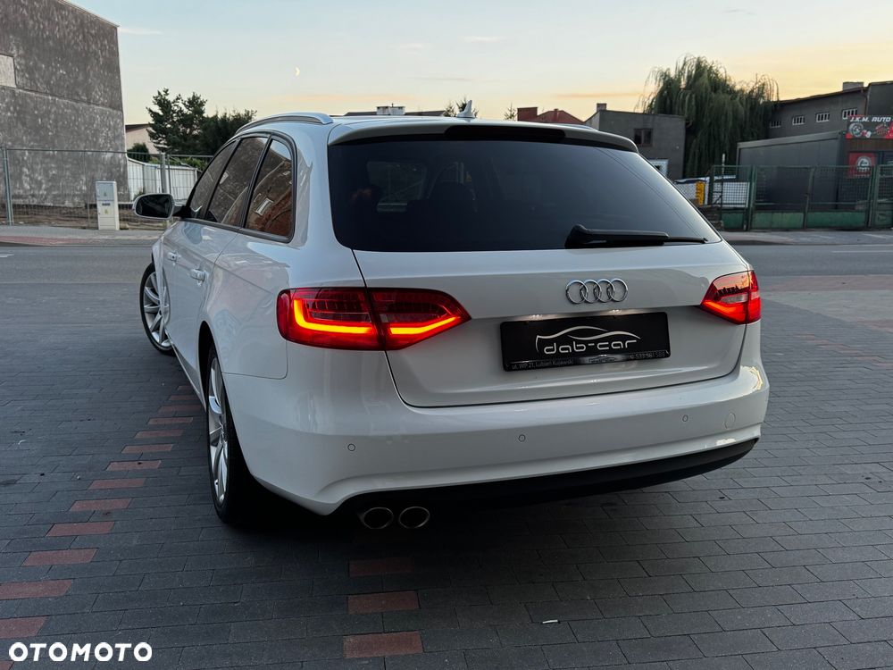 Audi A4 Avant 2.0 TDI DPF clean diesel multitronic Ambiente - 23
