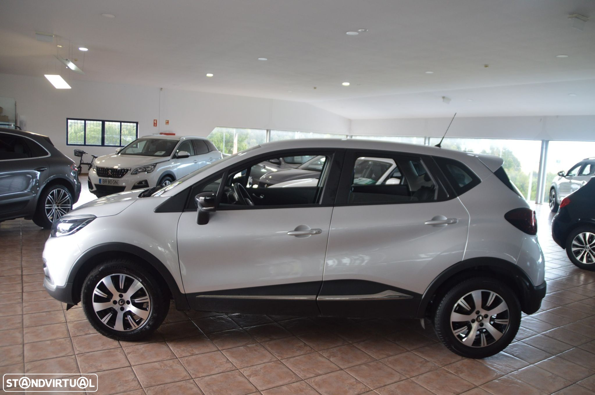 Renault Captur 1.3 TCe Exclusive - 2