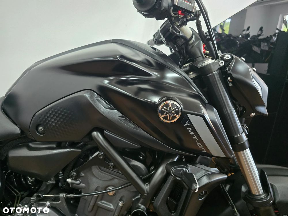 Yamaha MT - 32