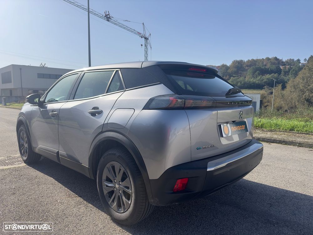Peugeot e-2008 50 kWh Active - 9
