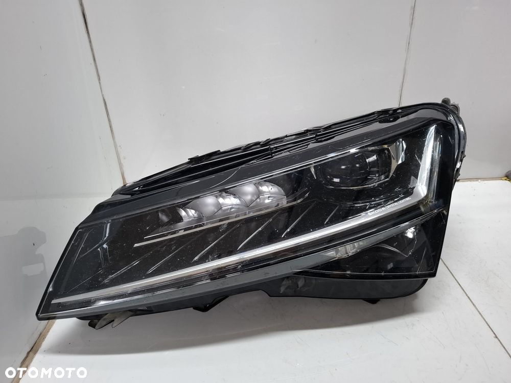 LAMPA PRZEDNIA PRZÓD LEWA SKODA SUPERB III LIFT FULL LED  3v1941015d IDEALNA