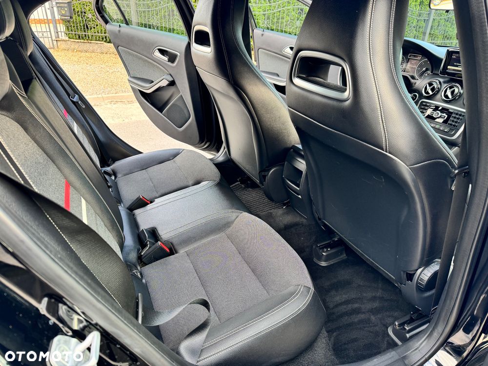 Mercedes-Benz Klasa A 180 CDI (BlueEFFICIENCY) - 21