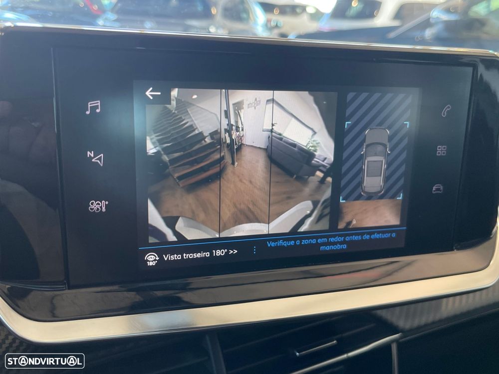 Peugeot 2008 1.2 PureTech Allure EAT8 - 17