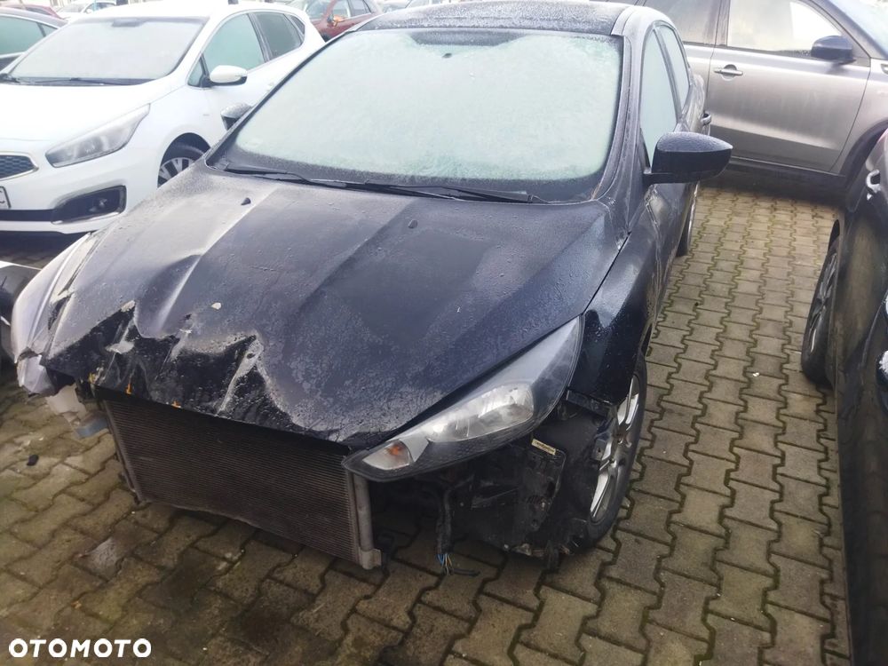 Ford Focus ver-1-5-ecoboost-start--stopp--system-titanium - 6