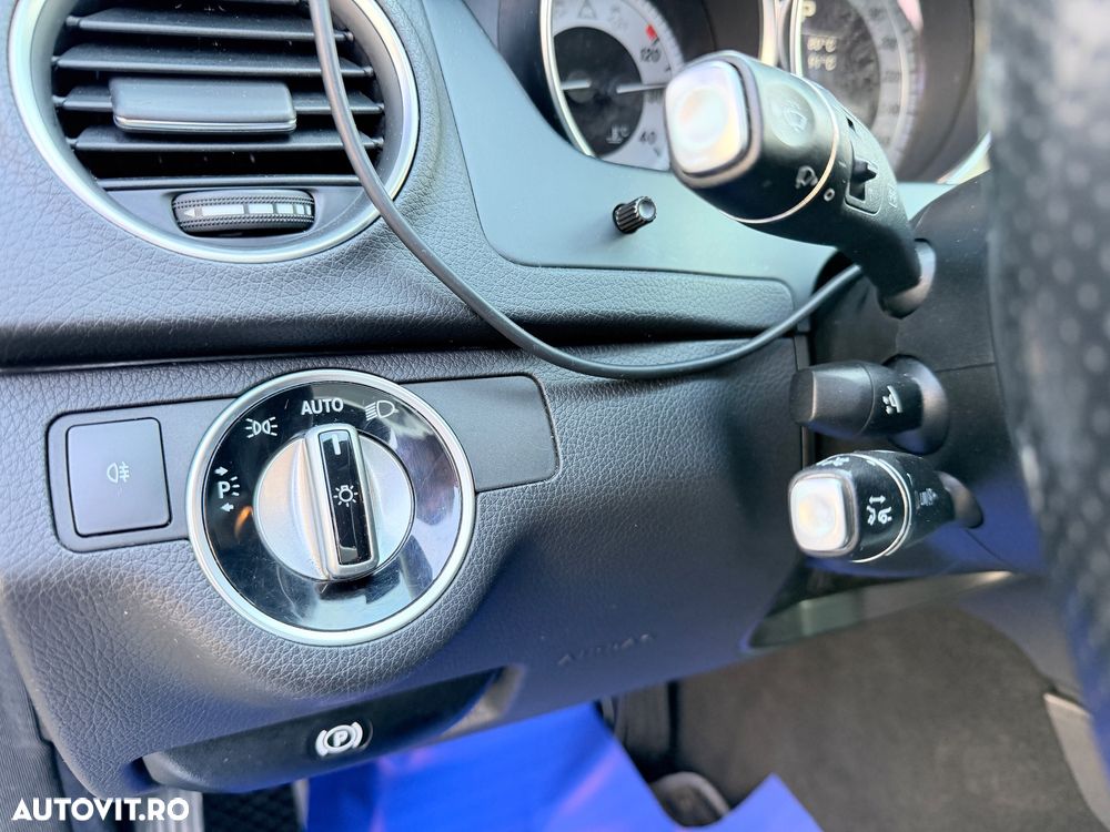 Mercedes-Benz C 300 CDI DPF 4Matic (BlueEFFICIENCY) 7G-TRONIC Avantgarde - 23