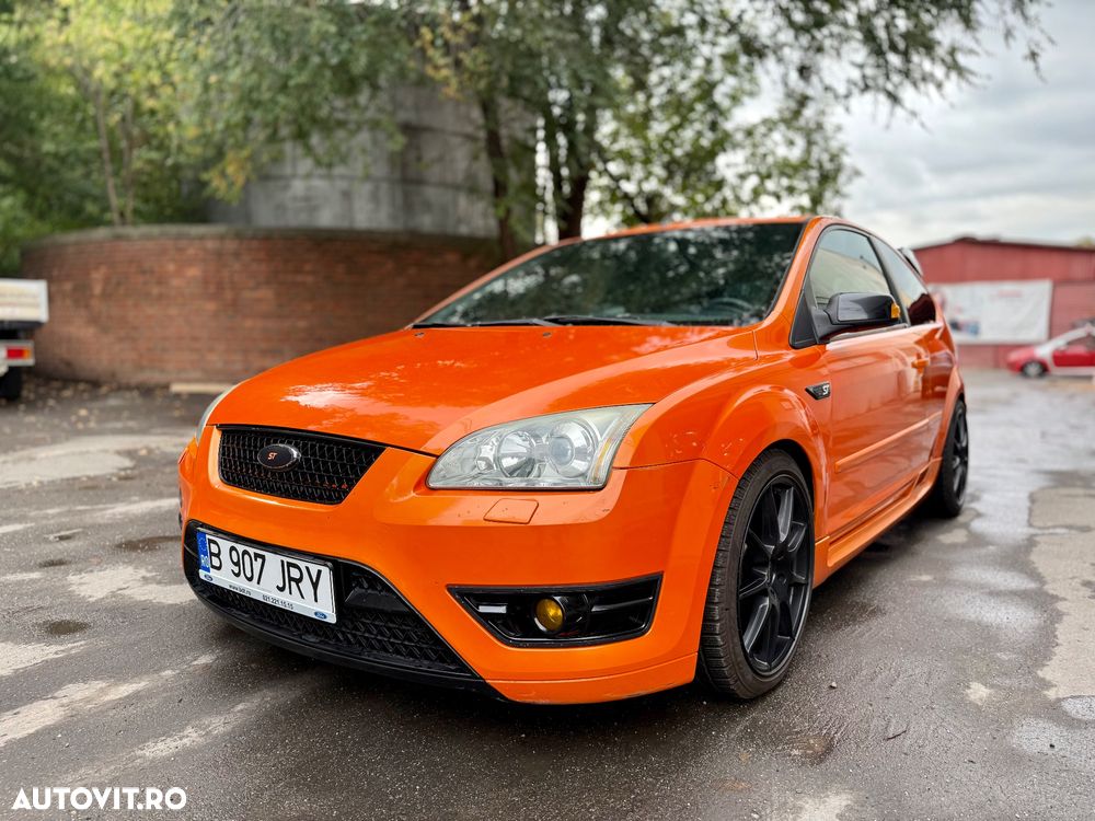 Ford Focus - 1