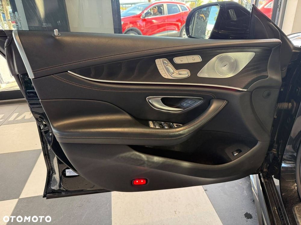 Mercedes-Benz CLS - 21
