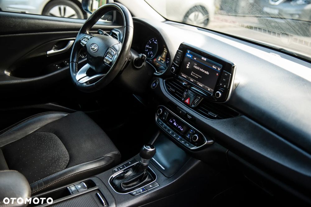 Hyundai i30 1.4 T-GDI Comfort DCT - 39